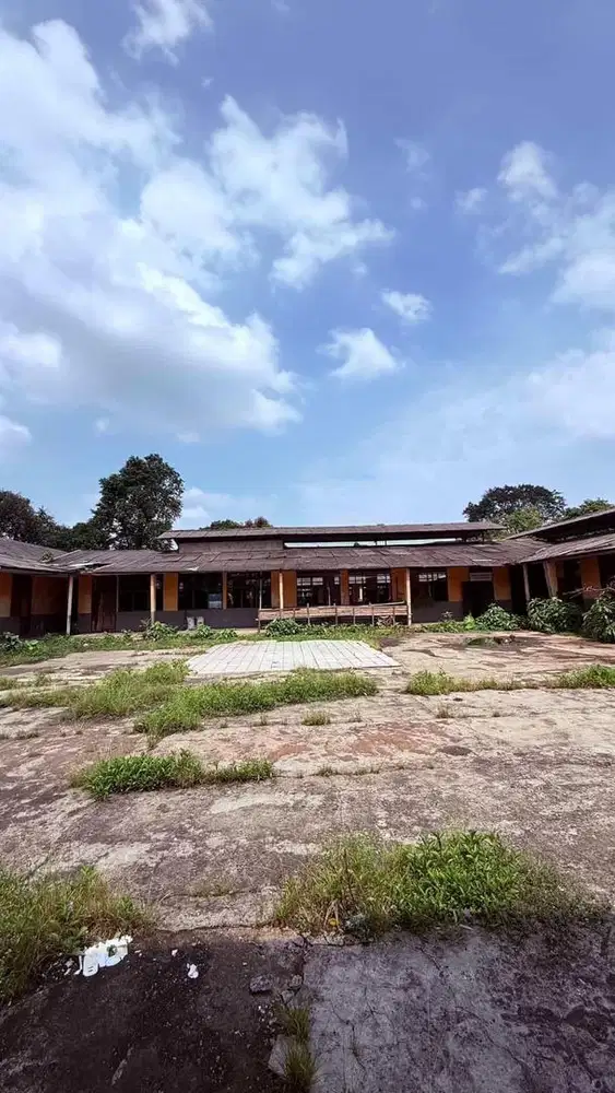 HOT SALE!!!TANAH LUAS SIAP HUNI DAN RENOV COCOK UNTUK TEMPAT USAHA