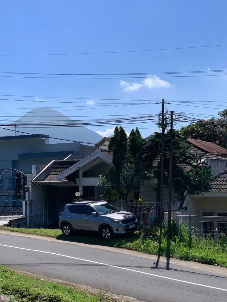 Dijual rumah lokasi trawas, daerah pegunungan, pinggir jalan raya