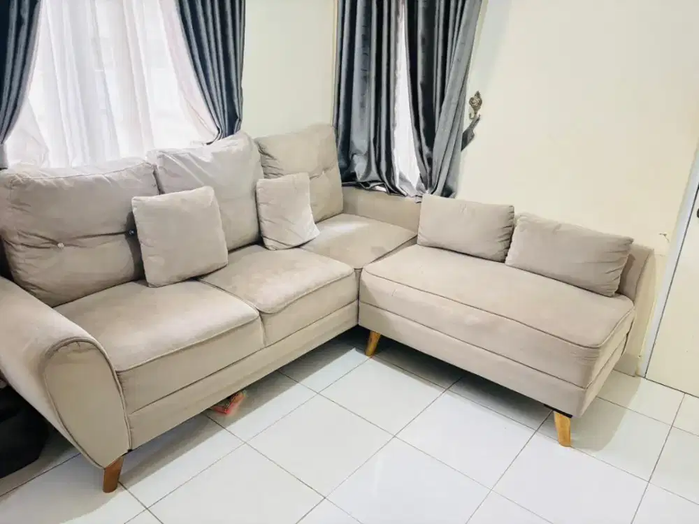 Sofa panjang dan pendek