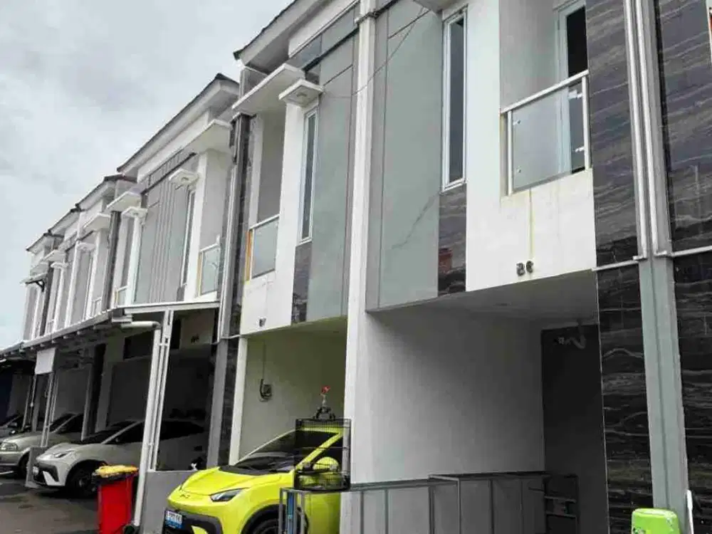 Jual cepat Rumah Murah 2 Lantai siap huni di pulo gadung Jakarta Timur lokasi strategis bebas banjir