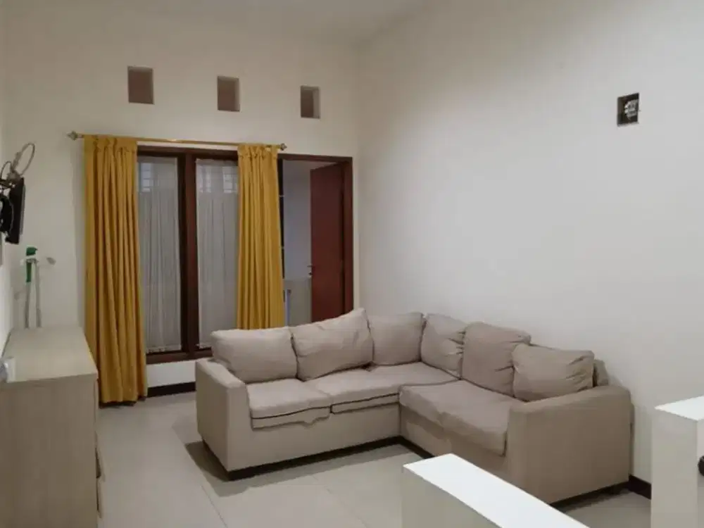 Dijual Rumah di Taman Kopo Indah Bandung Terawat