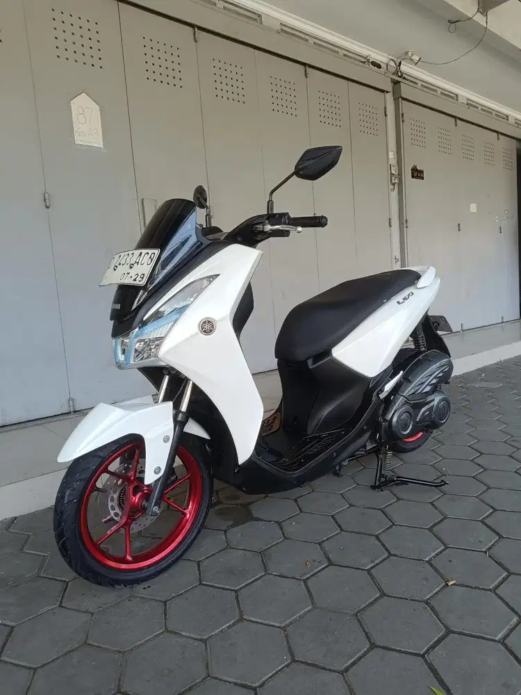 Yamaha Lexi 125 2019 mulus antik