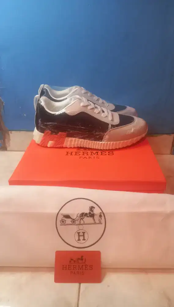 Jual cepat murah sepatu baru HERMES Bounching Paris original italy