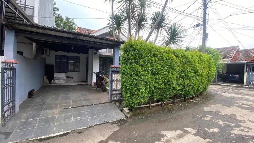 HOT SALE!!!RUMAH SIAP HUNI MURAH MERIAH LOKASI STRATEGIS POSISI HOOK