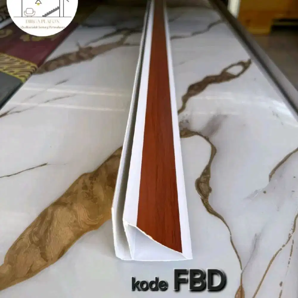 Lis plafon PVC  berkualitas tinggi dan tahan lama