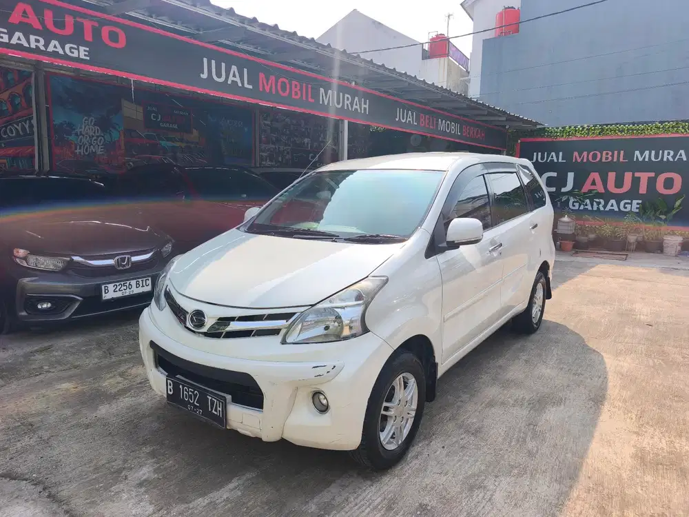 Xenia R Sporty 2012 Metik