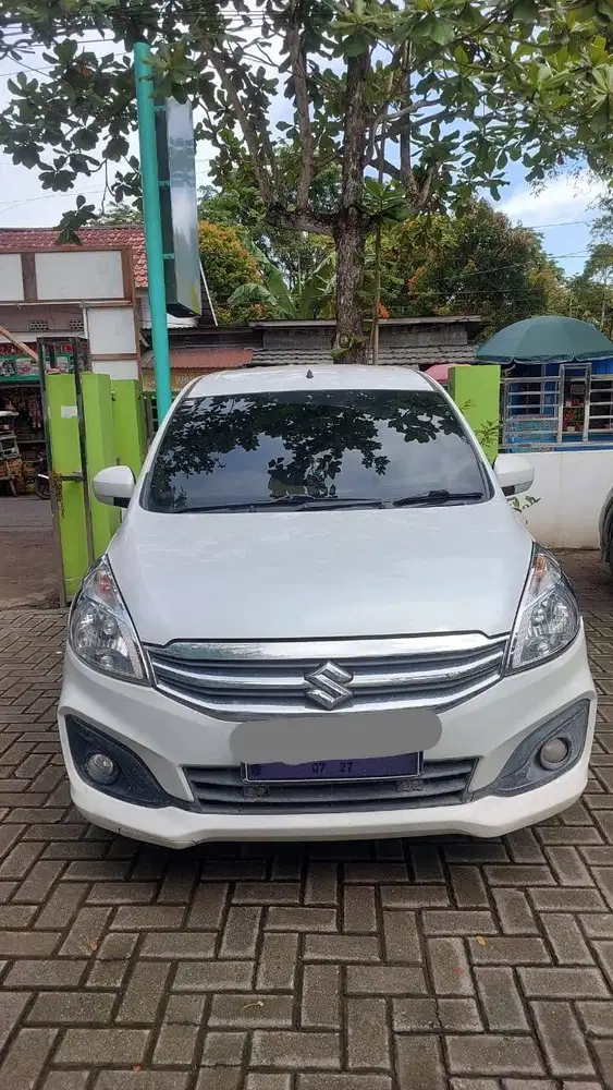 MOBIL ERTIGA 1.4GL MANUAL 2017