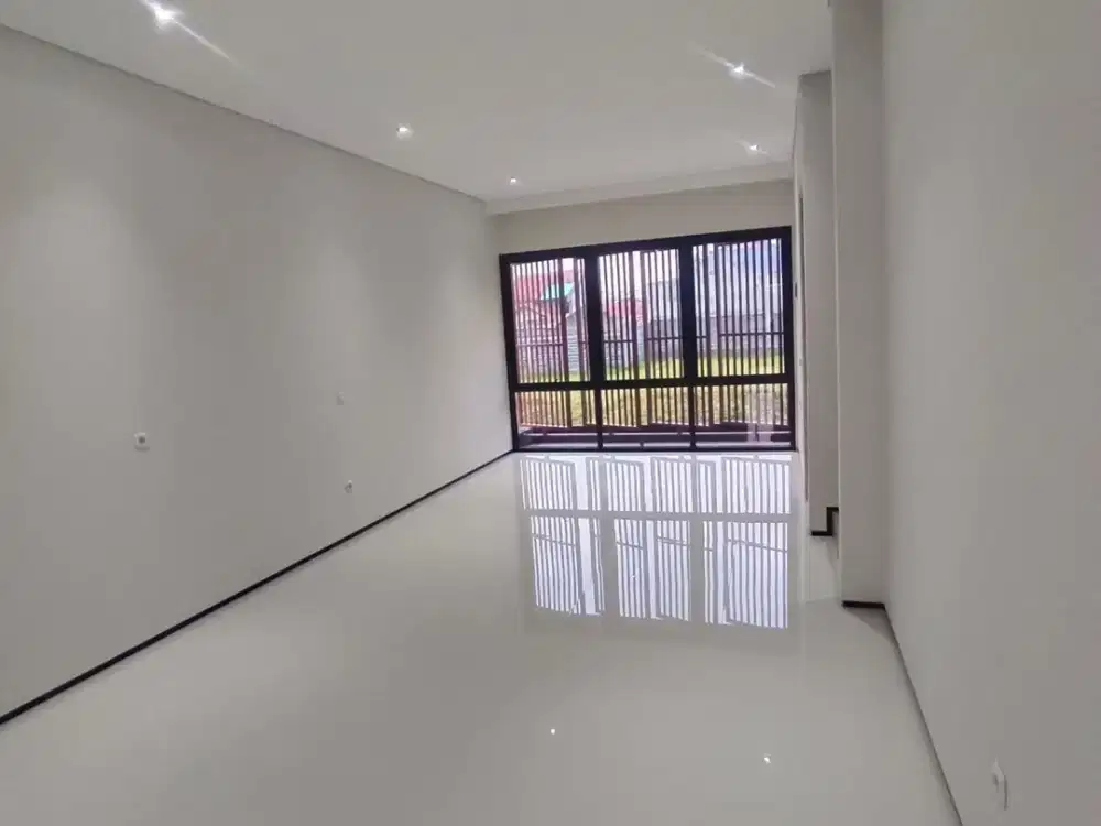 Dijual Rumah Baru Modern Tropical Setraduta Bandung