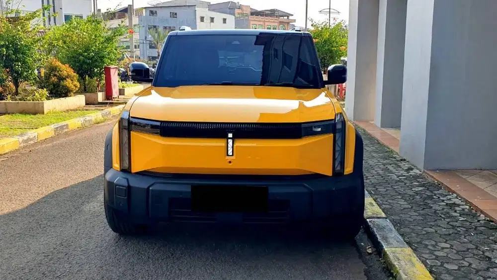 Low Km.9rb Chery J6 J 6 IWD 4x4 All Road EV AT Kuning 2025