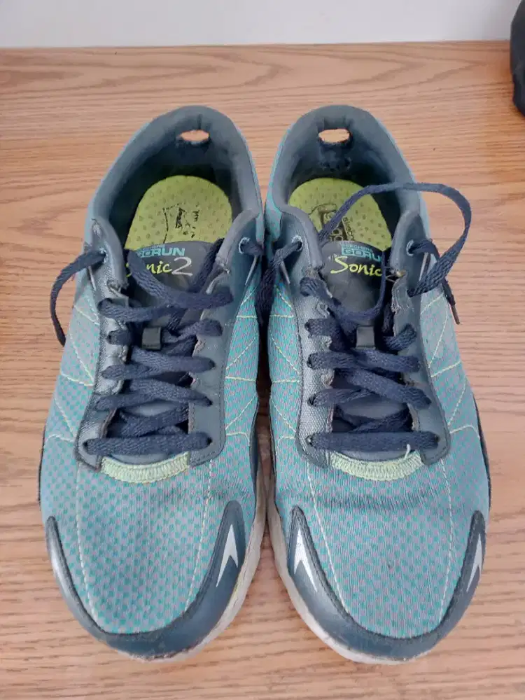 Sepatu skecher Mstrike