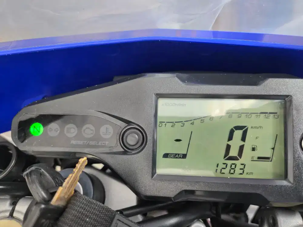 Yamaha WR 155 warna biru jarang dipakai