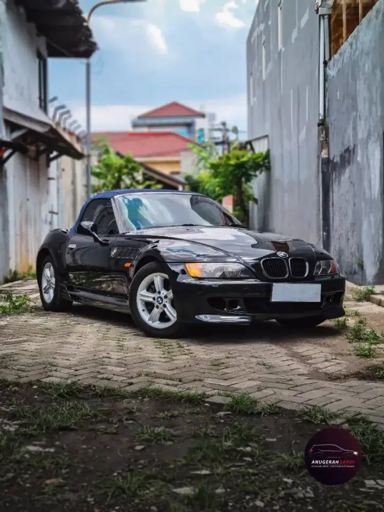 BMW Z3 roaster cabrio 2001 at RARE ITEM full original total