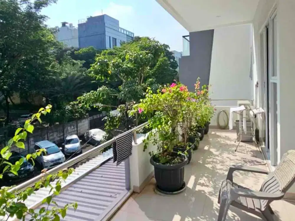 Jual Brand New Rumah 12x20m2 Samping KKG di Janur Hijau