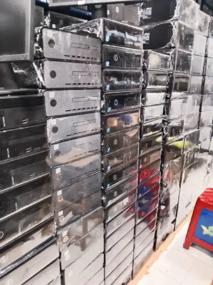 Menerima jual beli komputer/laptop bekas satuan dan juga borongan