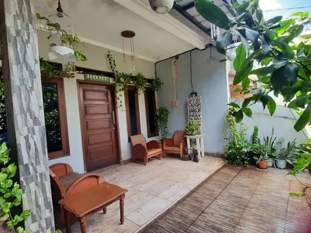 Rumah 1 Lantai Hadap Utara semi Furnished SHM Siap Huni di Karang Tengah