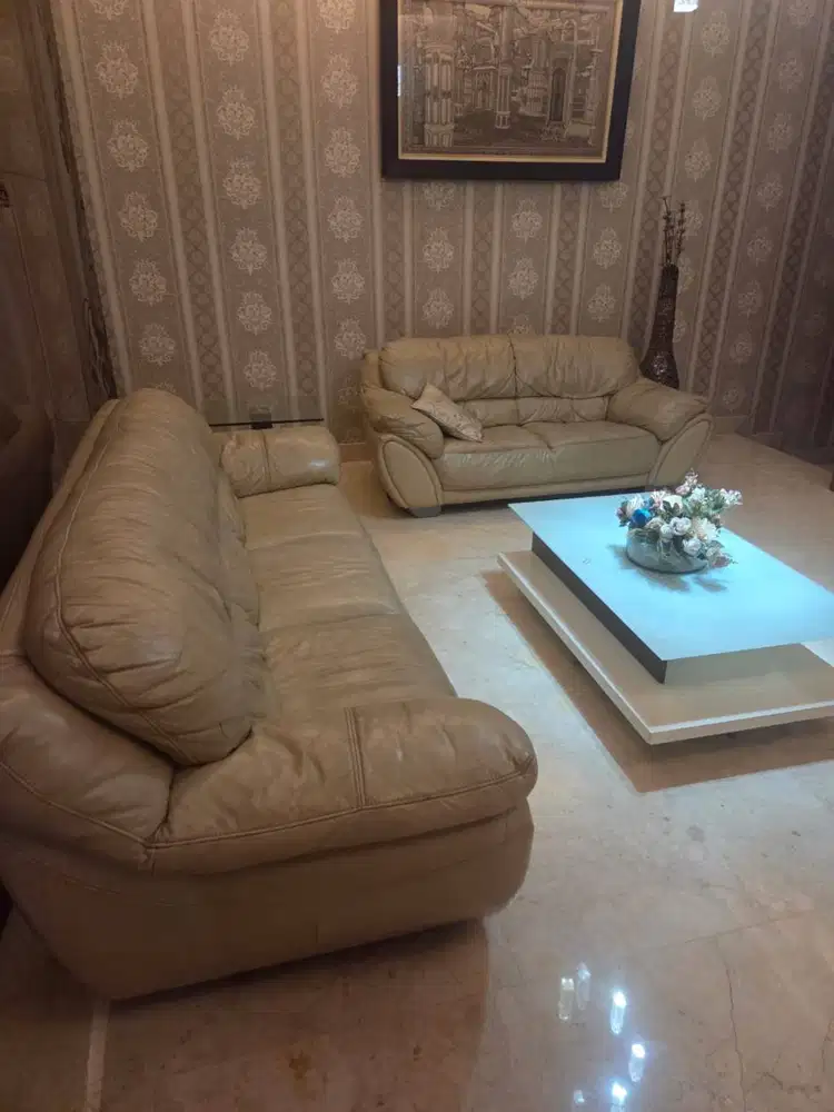 Set Sofa Kulit - Cream