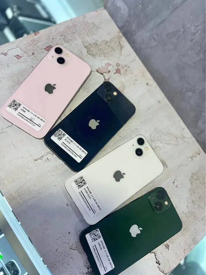 IPHONE 13 all operator 128 Ready Banyak