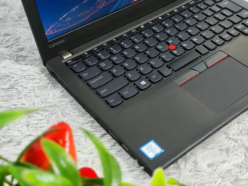 LAPTOP LENOVO X270 BERGARANSI