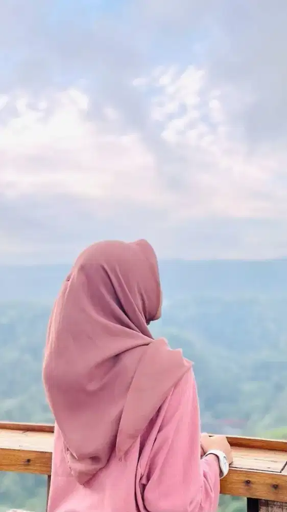 Sedang mencari pekerjaaan untuk cewe