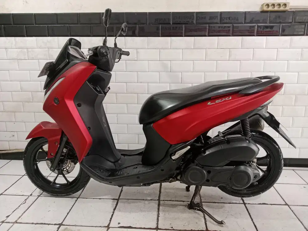 Yamaha lexi tahun 2018 siap pakai