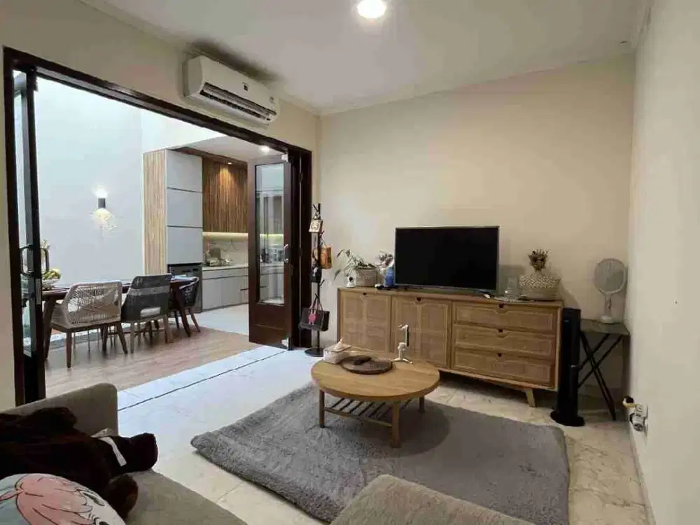 Dijual Rumah Cantik Full Furnished, Full Renovasi Cluster Eastern Cosmo The Icon BSD CITY