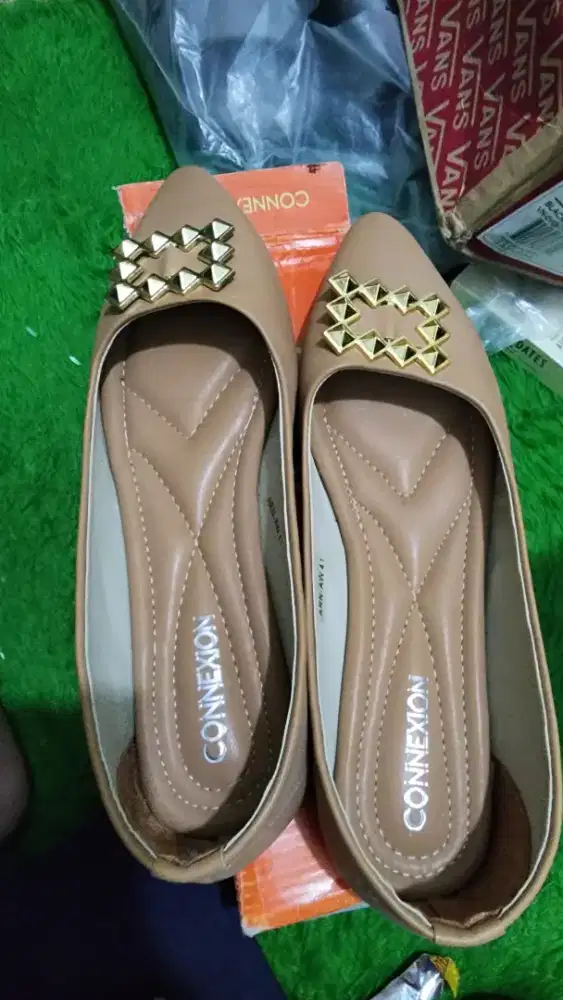 Sepatu connectikn size 41