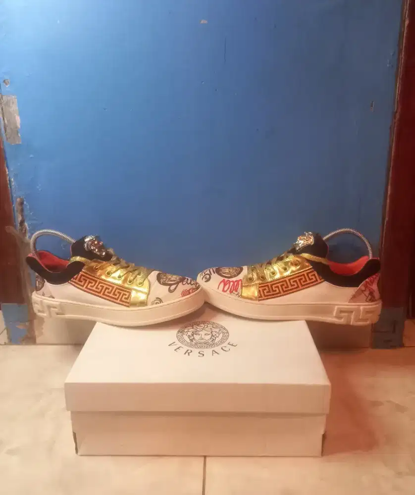 Jual cepat murah sepatu versace istimewa original italy