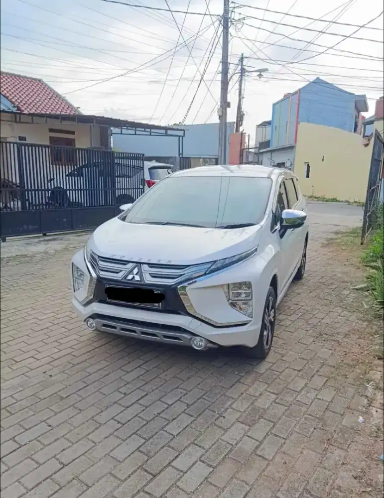 Xpander matic 2021 putih