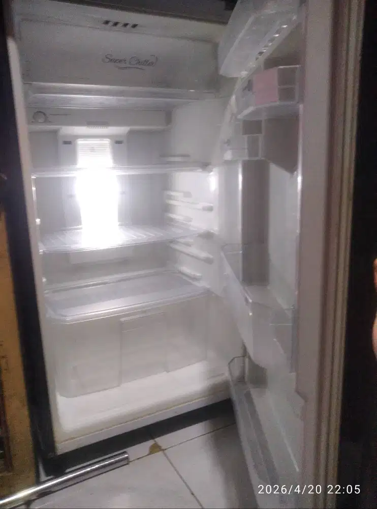 Kulkas 2 pintu Sanken tipe sk-G232