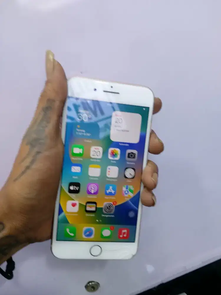 Iphone 8 plus 64gb ibox Second
