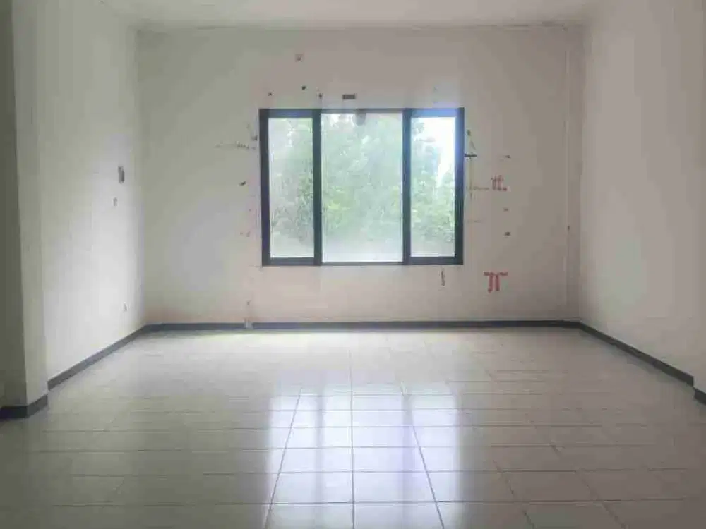 DISEWAKAN & DIJUAL RUKO STRATEGIS 0 JALAN RAYA ARIEF RAHMAN HAKIM (EX. J&T)