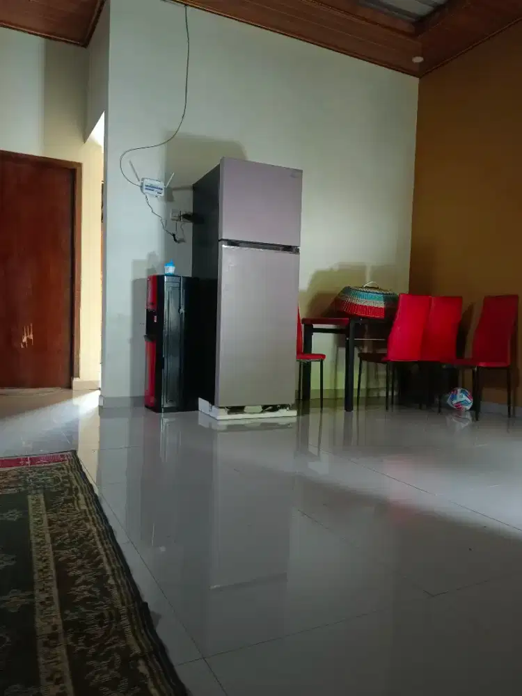 Jual kulkas bekas kondisi mulus