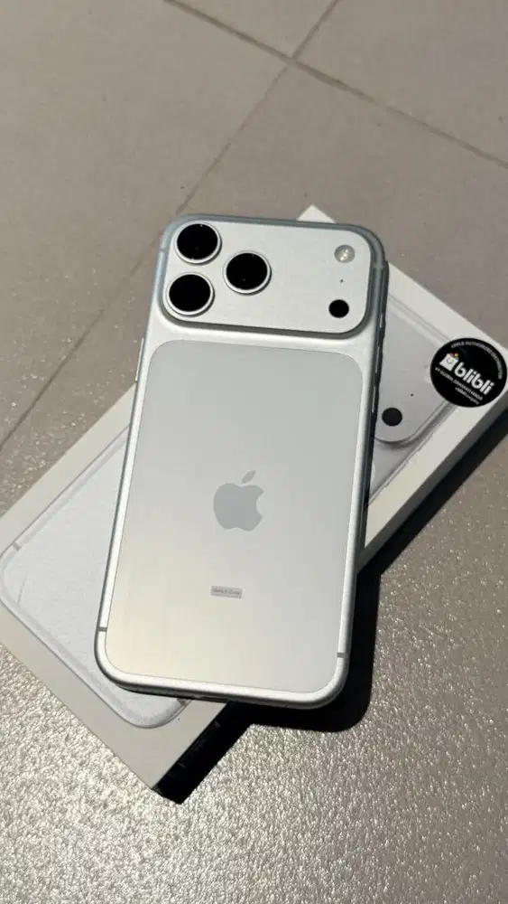 iPhone 17 Pro Max 256GB Silver Blibli