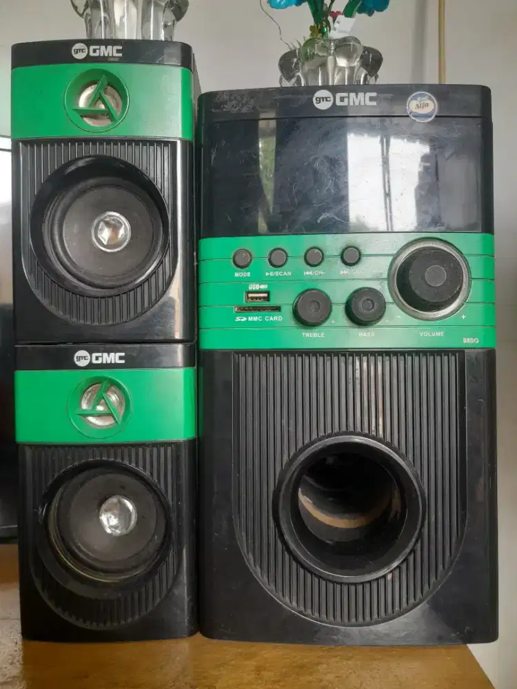 Salon GMC Bluetooth USB