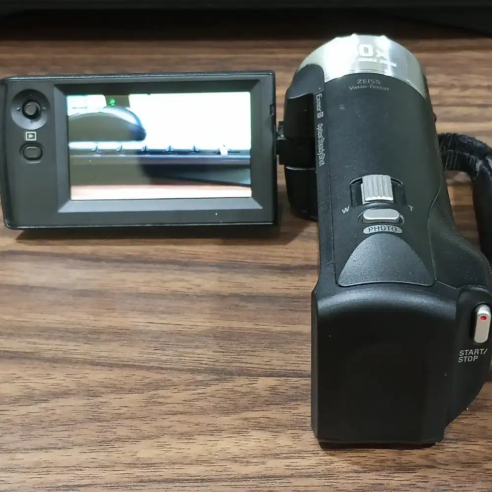 Handycam Sony HDR cx405 mulus murah