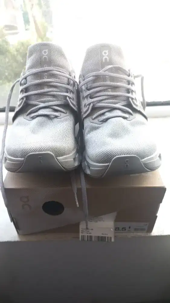 Sepatu On Cloud Original