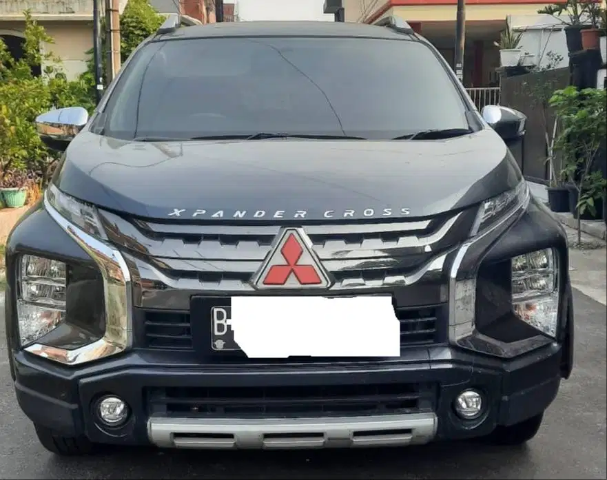 Dijual Mitsubishi Xpander Cross Premium Package 2020 Matic ( BU )
