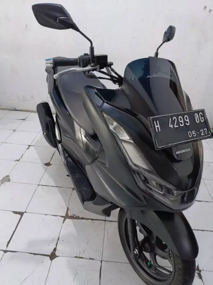 honda PCX hitam dop 2022