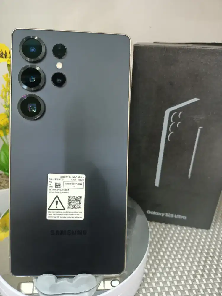 SAMSUNG S25 ULTRA 12/256 MULUS RESMI SAMSUNG INDONESIA