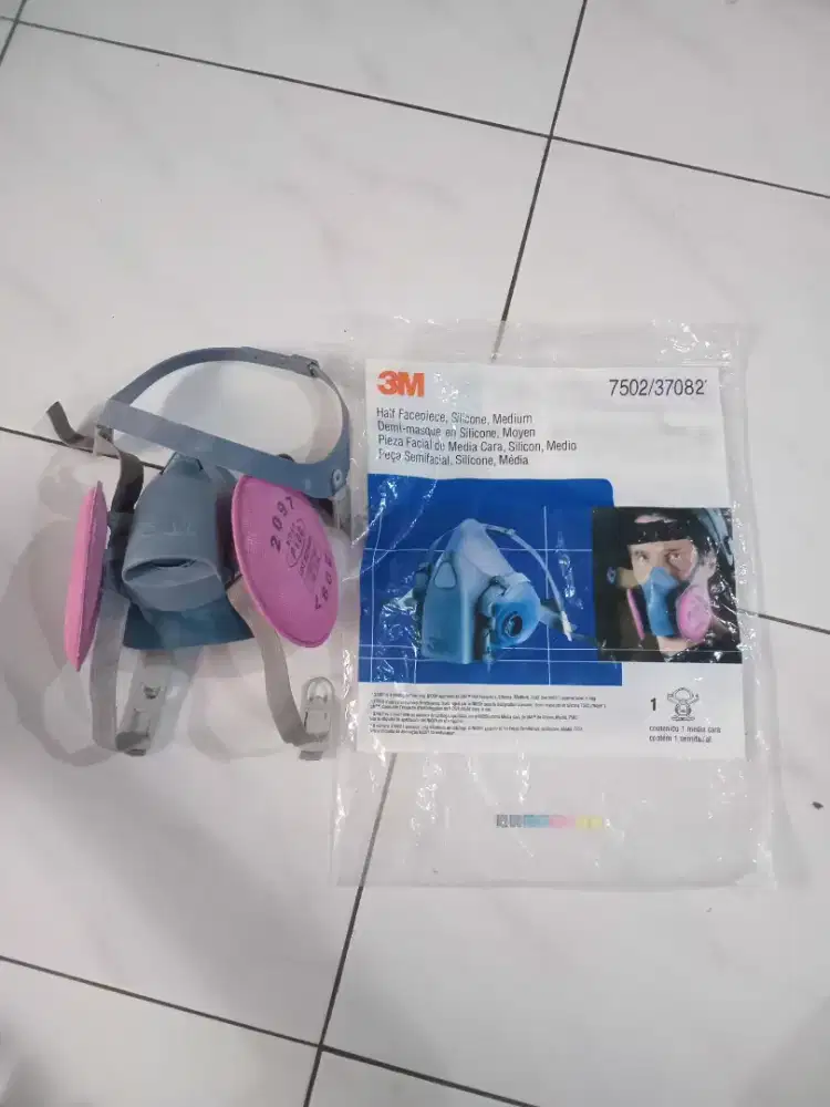Masker untuk kerja (tidak hirup debu)
