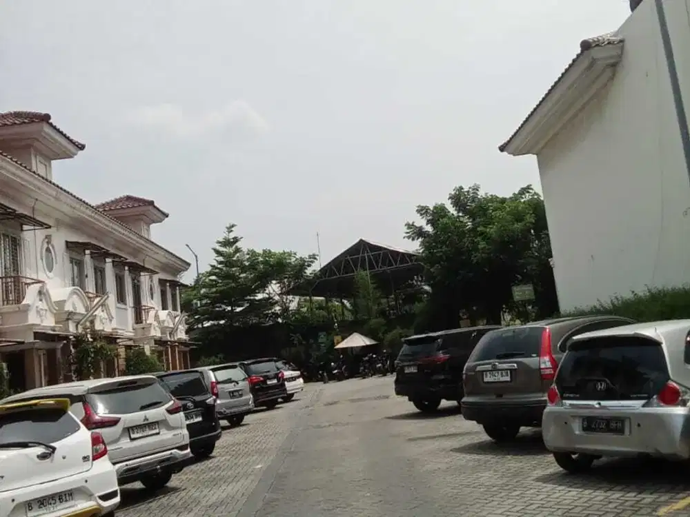 DISEWAKAN CEPAT TOWNHOUSE