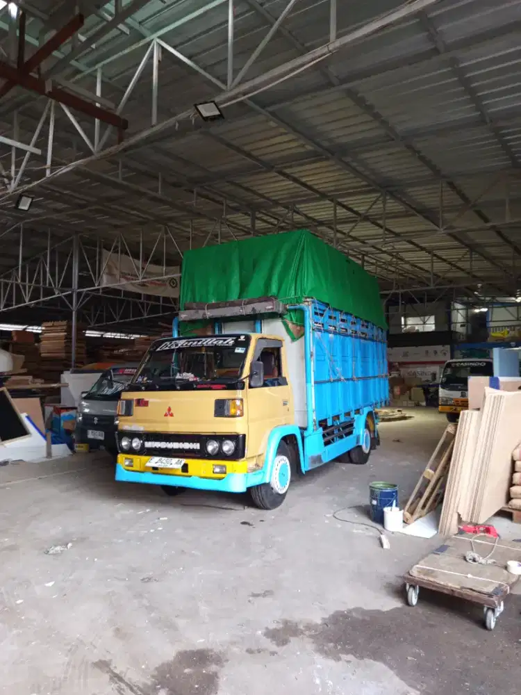 Jasa sewa truk luar dan dalam kota