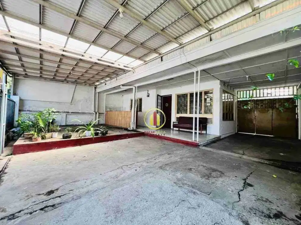 Rare Item! Rumah Strategis di Area Premium Cihapit – Sayap Riau Bandung