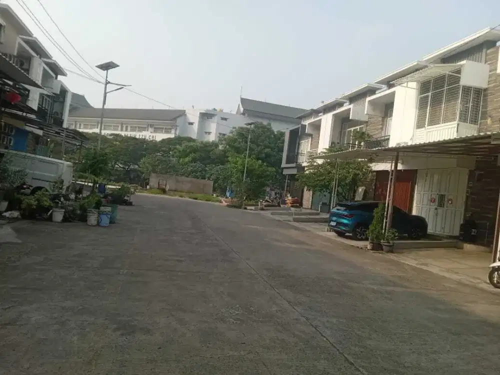 Disewakan Ruko Strategis Di City Garden