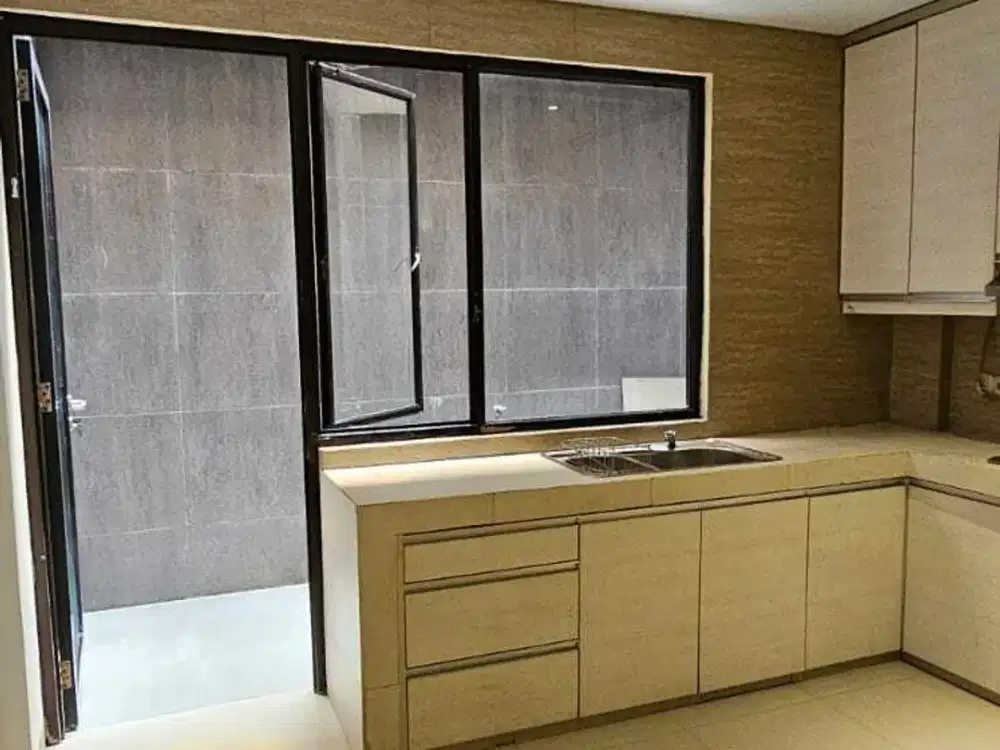 DIJUAL CEPAT RUMAH DI JALAN KEMENANGAN