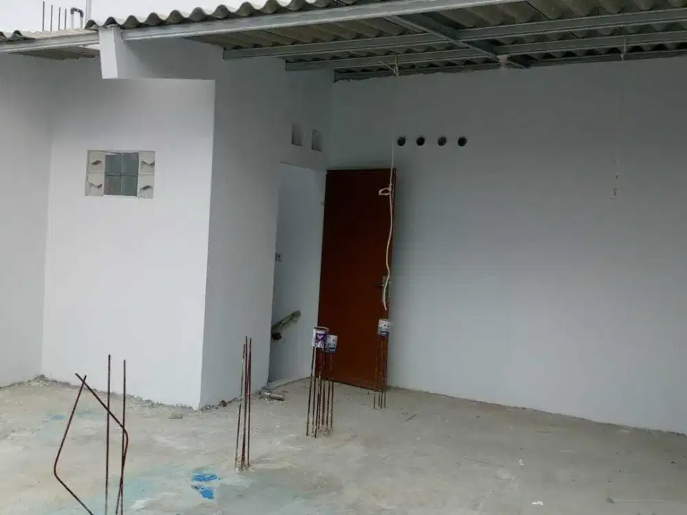 DIJUAL CEPAT RUMAH 2 LANTAI DI JALAN. MIRANDA