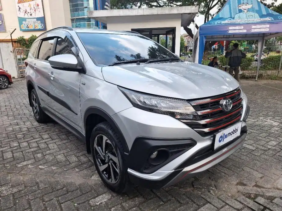 DP MURAH Toyota Rush 1.5 S Bensin-AT 2021 Silver CFNEF