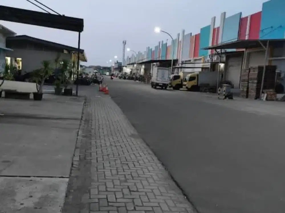 DISEWAKAN GUDANG DI GREEN SEDAYU BIZZPARK