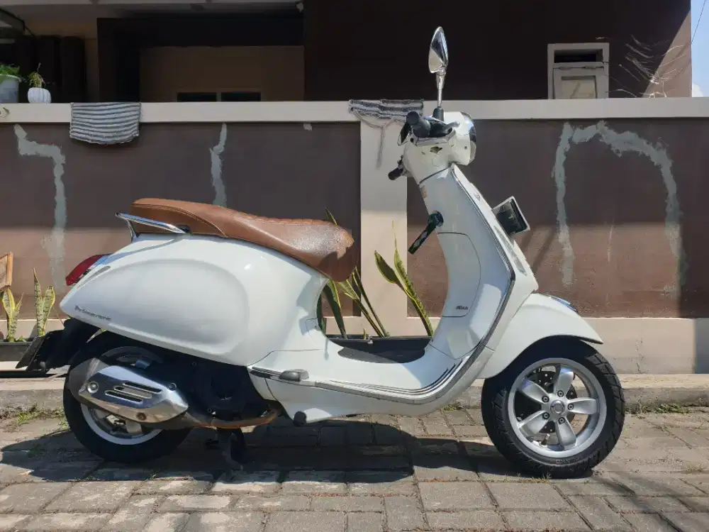 Vespa Piaggio primavera 2015