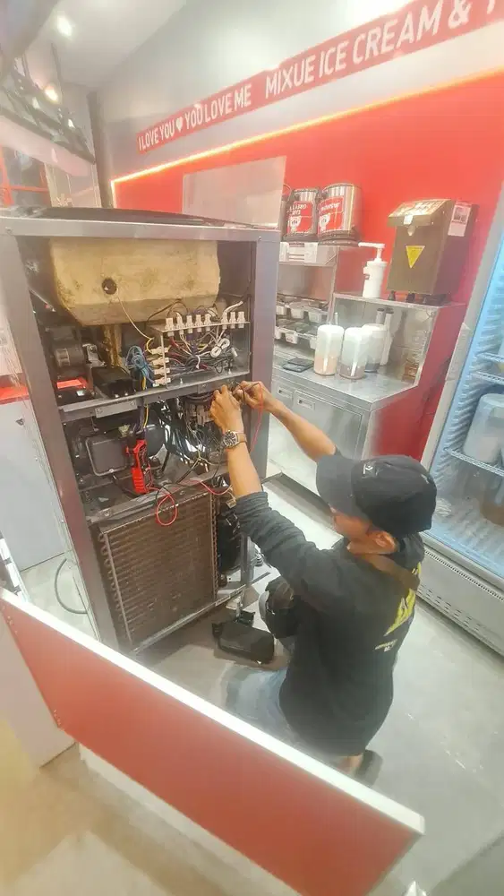 GO SERVIS | Melayani servis Kulkas, AC, mesin cuci, pompa air DLL